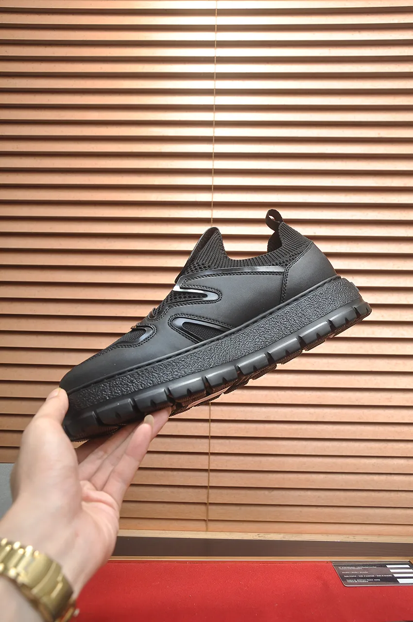 Men's shoes 💰620💶【PRADA】Top original, new season, high quality original goods, top imported calfskin with original imported glue, imported cowhide inside with original cowhide feet, original outsole! Quality guaranteed! Code 38-45 (45 customized)